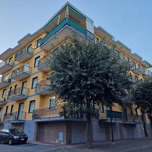Nettuno 250 Metri Dal Mare - Free Parking Borghetto Santo Spirito
